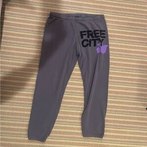 Free City Cropped Sweatpants